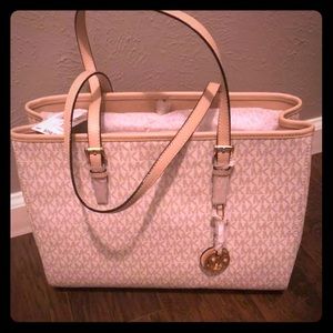 NWT Michael Kors Jet Set Tote